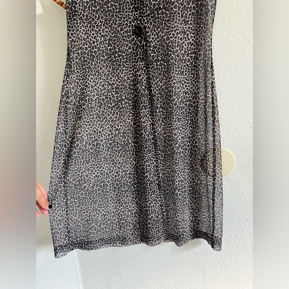 Breakin’ Loose vintage animal print sheer tunic - Picture 5 of 6